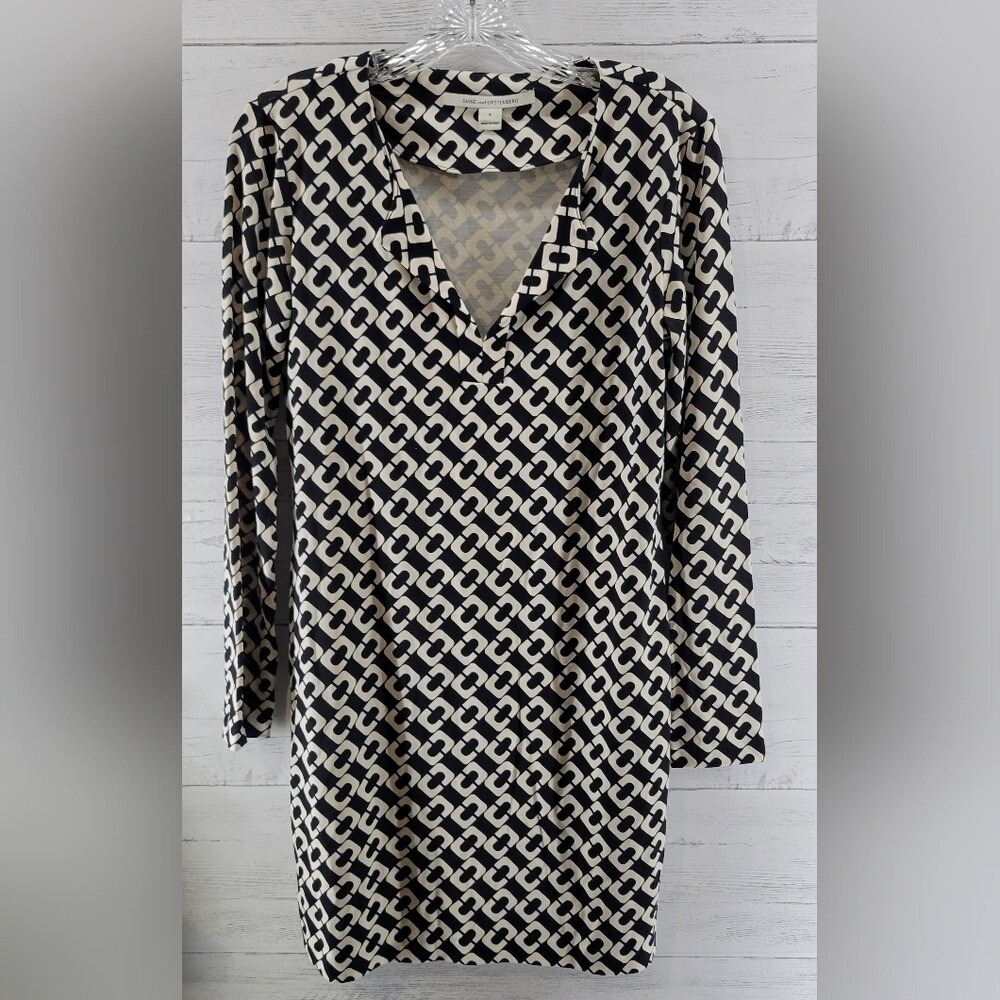 Diane Von Furstenberg Black & White Link Print Silk Dress, Size 6, Black/Cream